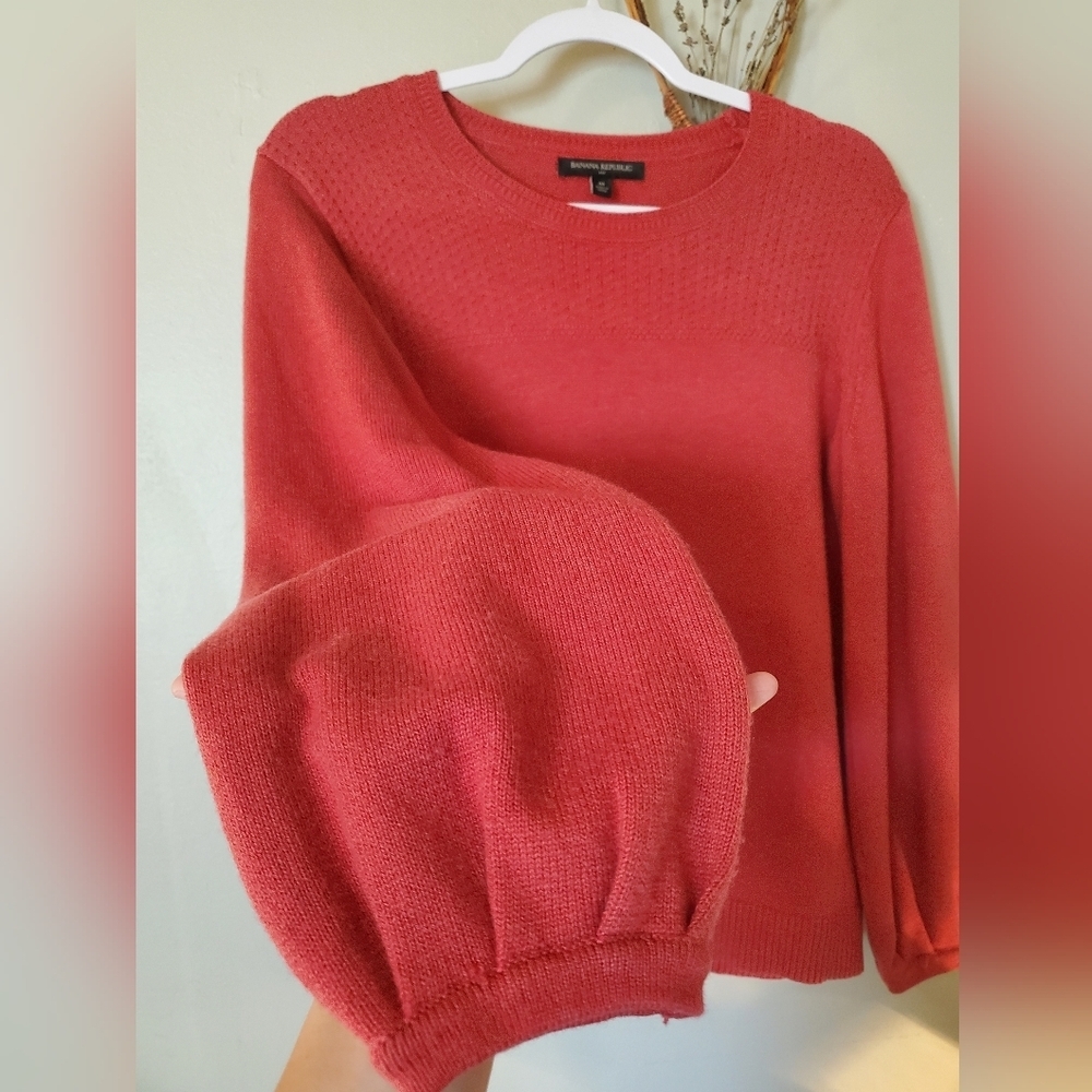 Banana Republic Womens Knit Red Baloon Sleeves Sweater - Picture 2 of 7